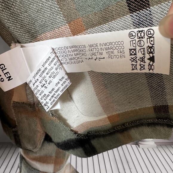 Women's ZARA Patch Pocket Plaid Overshirt (Ecru Green S) - Picture 6 of 7